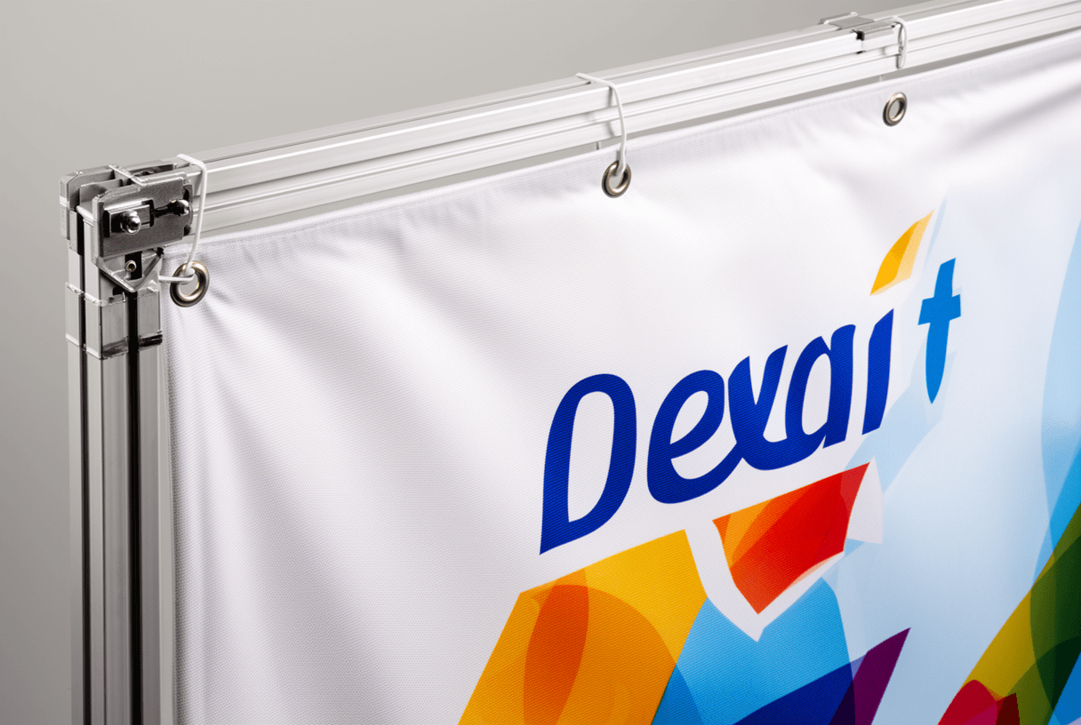 Détail mur textile tendu pour stand salon professionnel